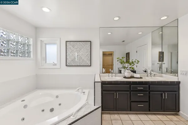 $2,295,000 | 1418 De La Cruz Way, Moraga, CA 94556