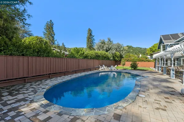 $2,295,000 | 1418 De La Cruz Way, Moraga, CA 94556
