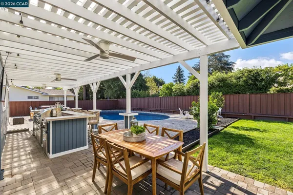 $2,295,000 | 1418 De La Cruz Way, Moraga, CA 94556