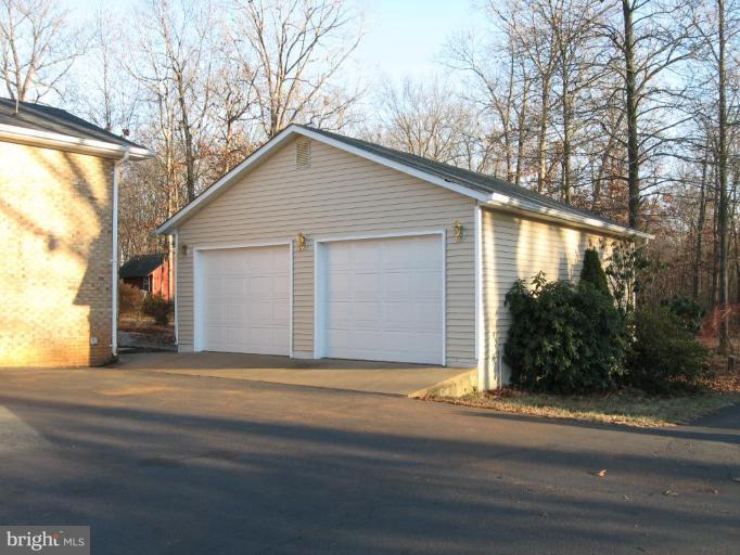 7233 Covingtons Corner Road Bealeton, VA 22712 - Photo 18 of 20 Garage 1