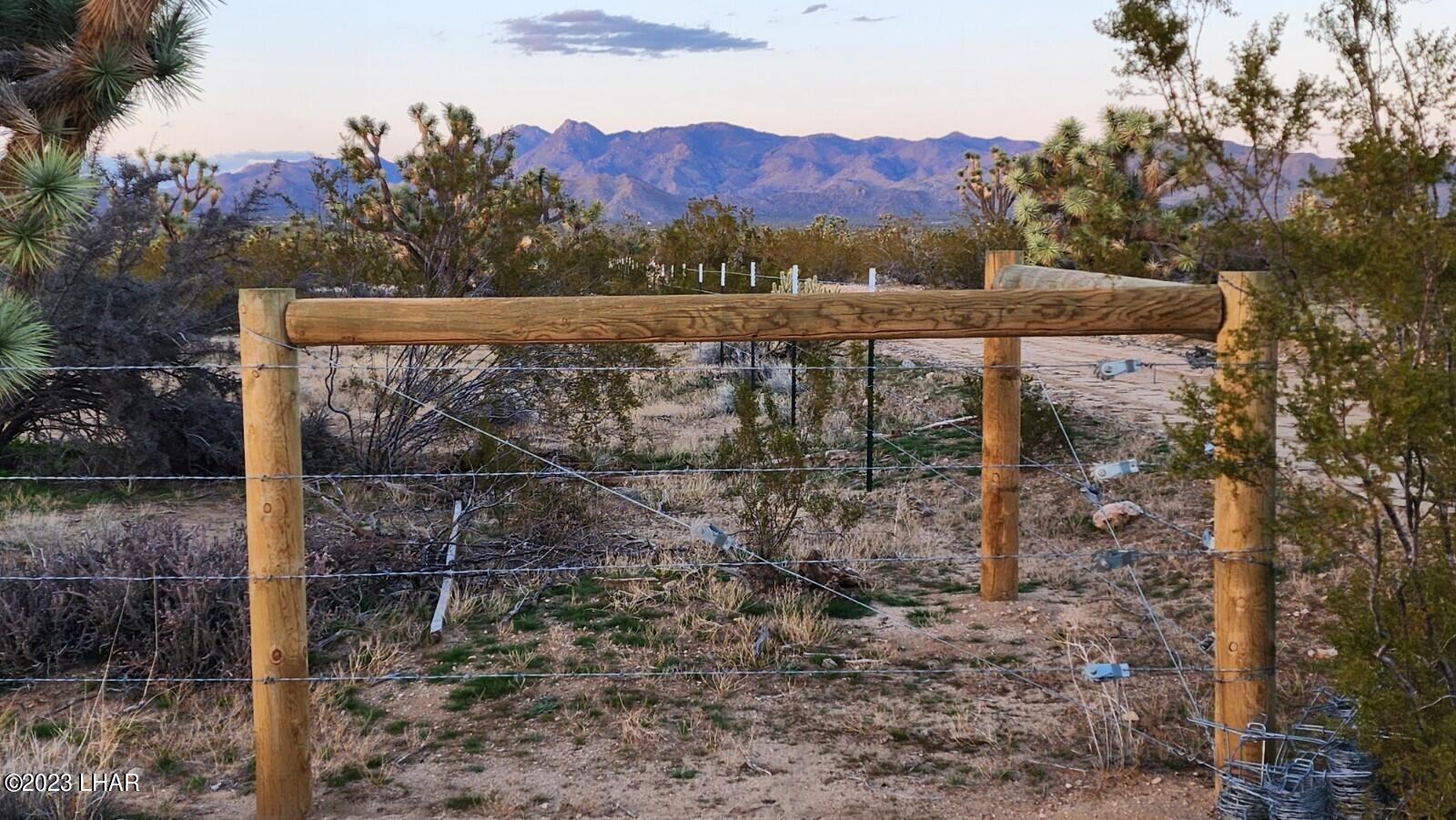 271 South Six Shooter Road Yucca, AZ 86438 - Photo 23 of 54 20230205_180655