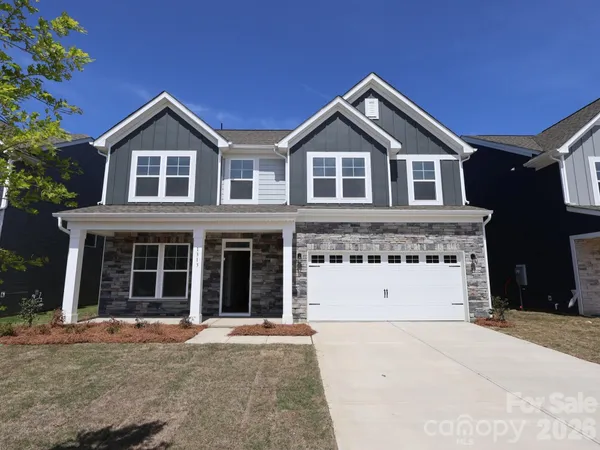 $369,500 | 1313 Fremont Drive, Wingate, NC 28174