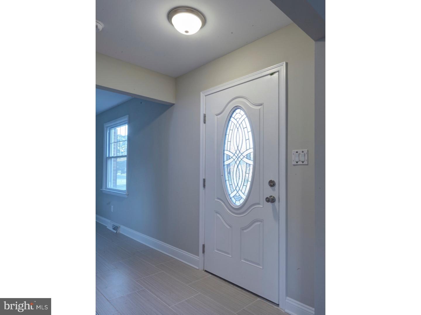 242 Church Road Medford, NJ 08055 - Photo 2 of 25 Foyer