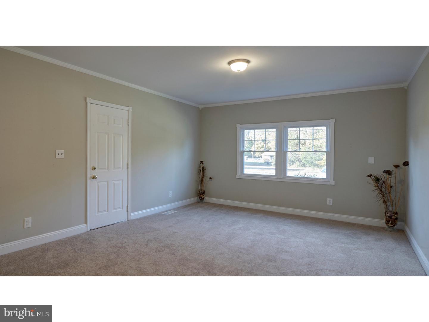 242 Church Road Medford, NJ 08055 - Photo 12 of 25 Family Room