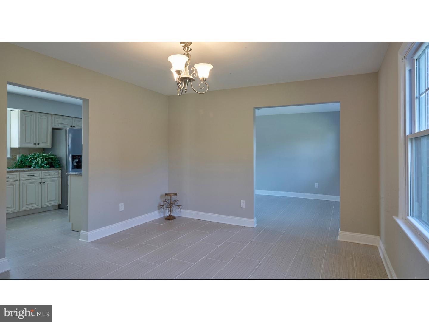242 Church Road Medford, NJ 08055 - Photo 5 of 25 Dining Room