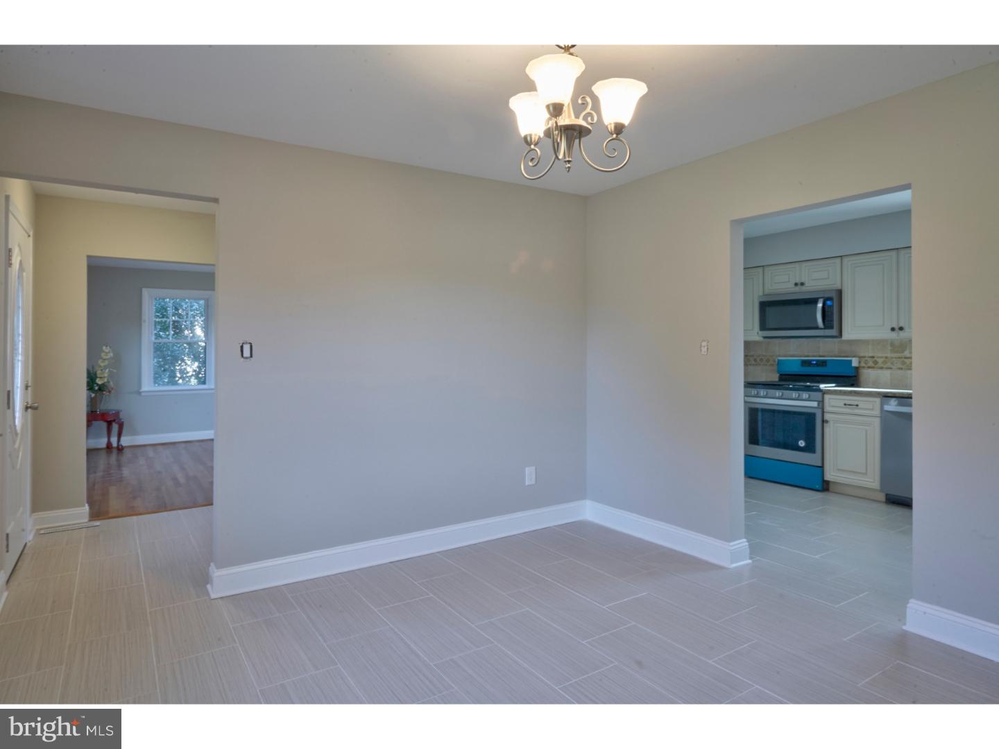 242 Church Road Medford, NJ 08055 - Photo 6 of 25 Dining Room