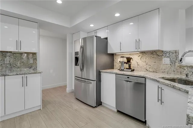 $675,000 | 303 Sea Oats Drive, Unit A, Juno Beach, FL 33408