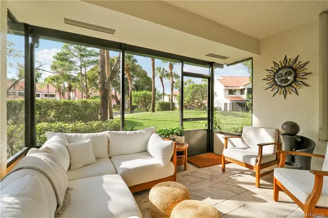 $675,000 | 303 Sea Oats Drive, Unit A, Juno Beach, FL 33408