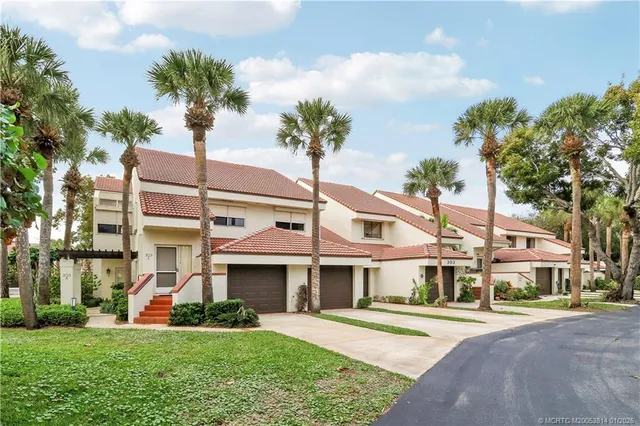 $675,000 | 303 Sea Oats Drive, Unit A, Juno Beach, FL 33408