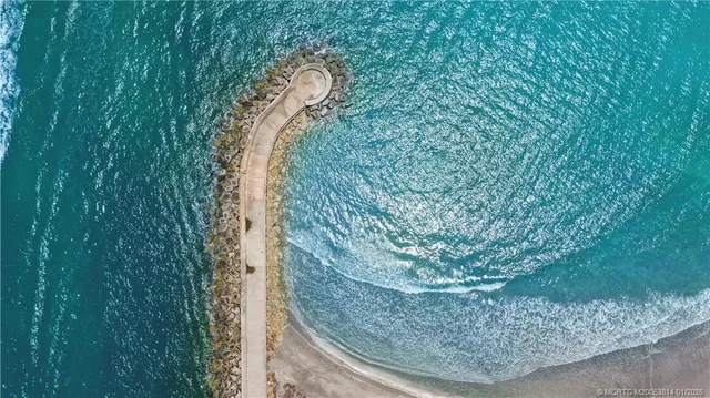 $675,000 | 303 Sea Oats Drive, Unit A, Juno Beach, FL 33408