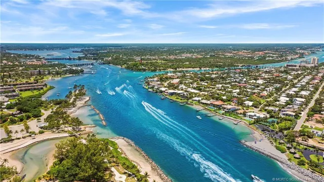 $675,000 | 303 Sea Oats Drive, Unit A, Juno Beach, FL 33408