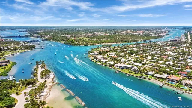 $675,000 | 303 Sea Oats Drive, Unit A, Juno Beach, FL 33408