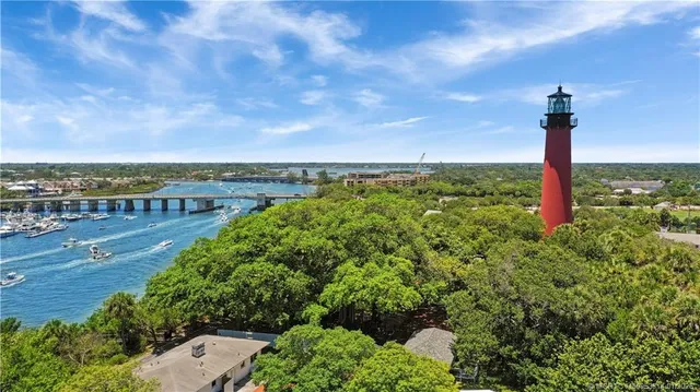 $675,000 | 303 Sea Oats Drive, Unit A, Juno Beach, FL 33408