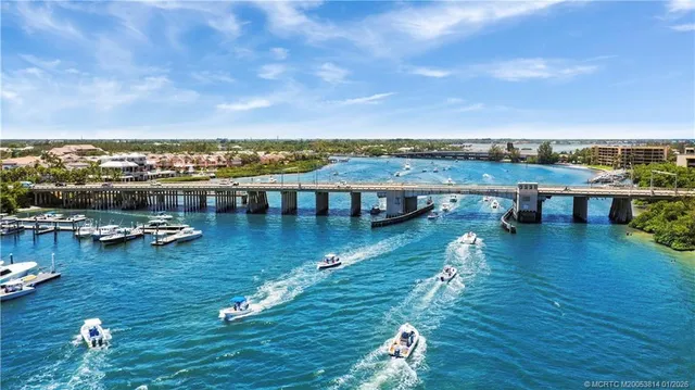 $675,000 | 303 Sea Oats Drive, Unit A, Juno Beach, FL 33408