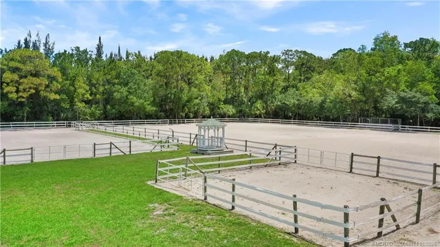 $675,000 | 303 Sea Oats Drive, Unit A, Juno Beach, FL 33408