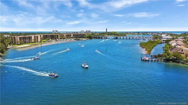 $675,000 | 303 Sea Oats Drive, Unit A, Juno Beach, FL 33408