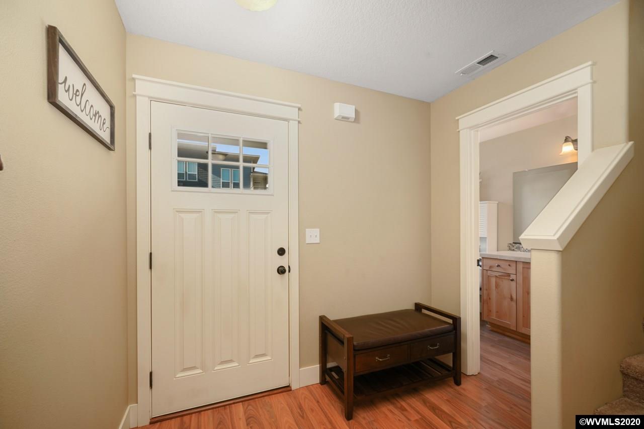 874 Crouchen Street Northwest Salem, OR 97304 - Photo 7 of 32