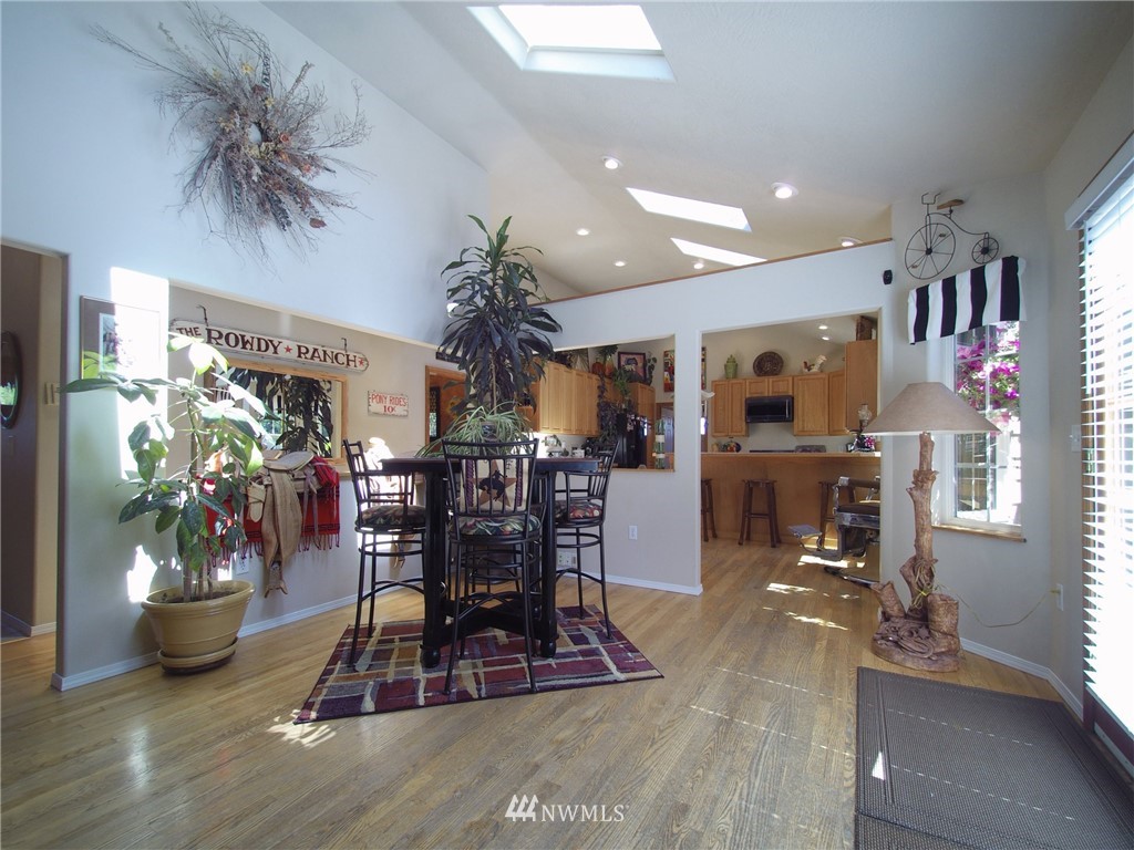 285 Black Diamond Road Port Angeles, WA 98363 - Photo 5 of 25 Gallery Image 5