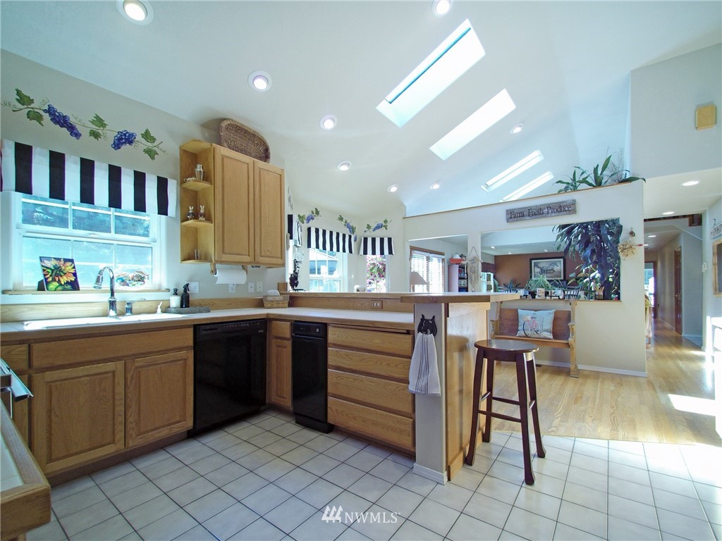 285 Black Diamond Road Port Angeles, WA 98363 - Photo 8 of 25 Gallery Image 8