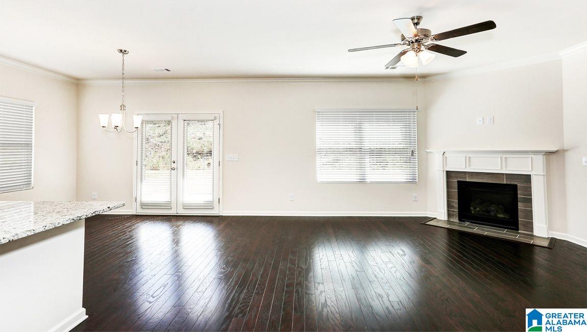 952 Valley Circle Leeds, AL 35094 - Photo 3 of 7
