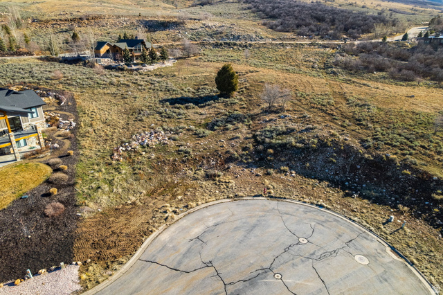 5630 Highland View Court Eden, UT 84310 - Photo 5 of 15