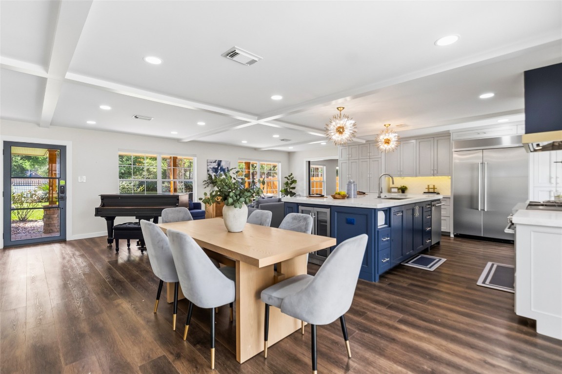 1914 Peppermill Road Houston, TX 77080 - Photo 11 of 43 You sit down at the table and realize everything you need is right here—open sightlines, effortless flow, and a space that keeps everyone connected.