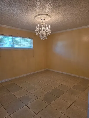$1,300 | 1016 East Tri Oaks Lane, Unit 86, Houston, TX 77043
