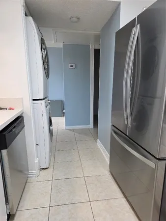 $1,300 | 1016 East Tri Oaks Lane, Unit 86, Houston, TX 77043