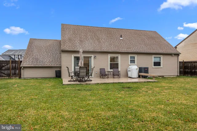 $2,800 | 604 Iva Lane, Fairless Hills, PA 19030