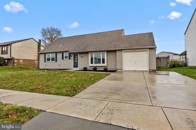 $2,800 | 604 Iva Lane, Fairless Hills, PA 19030