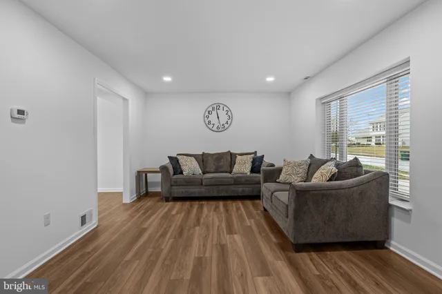 $2,800 | 604 Iva Lane, Fairless Hills, PA 19030