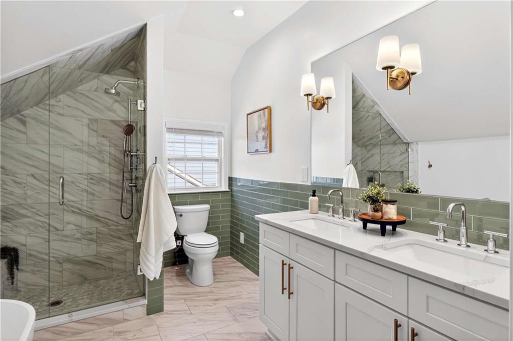 2168 Ridgedale Road Northeast Atlanta, GA 30317 - Photo 18 of 52