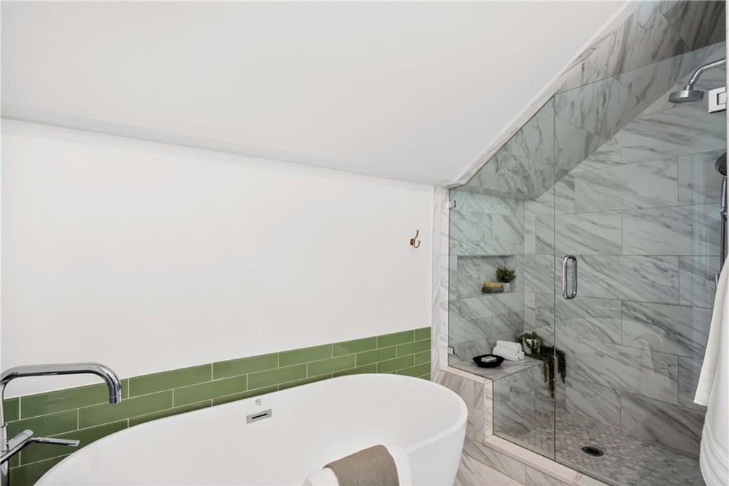 2168 Ridgedale Road Northeast Atlanta, GA 30317 - Photo 20 of 52