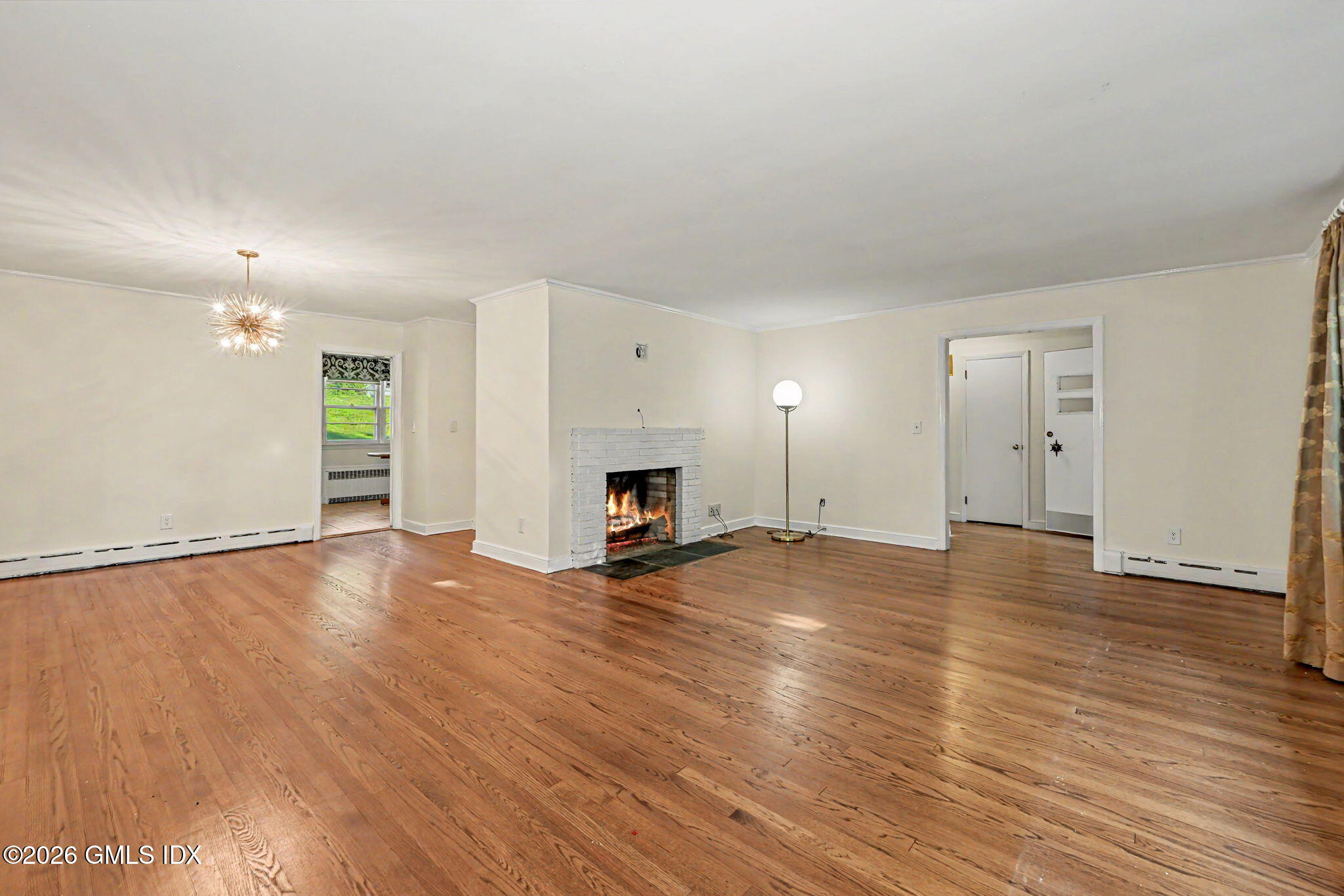 20 Meyer Place Riverside, CT 06878 - Photo 3 of 29 5-web-or-mls-20-meyer-pl