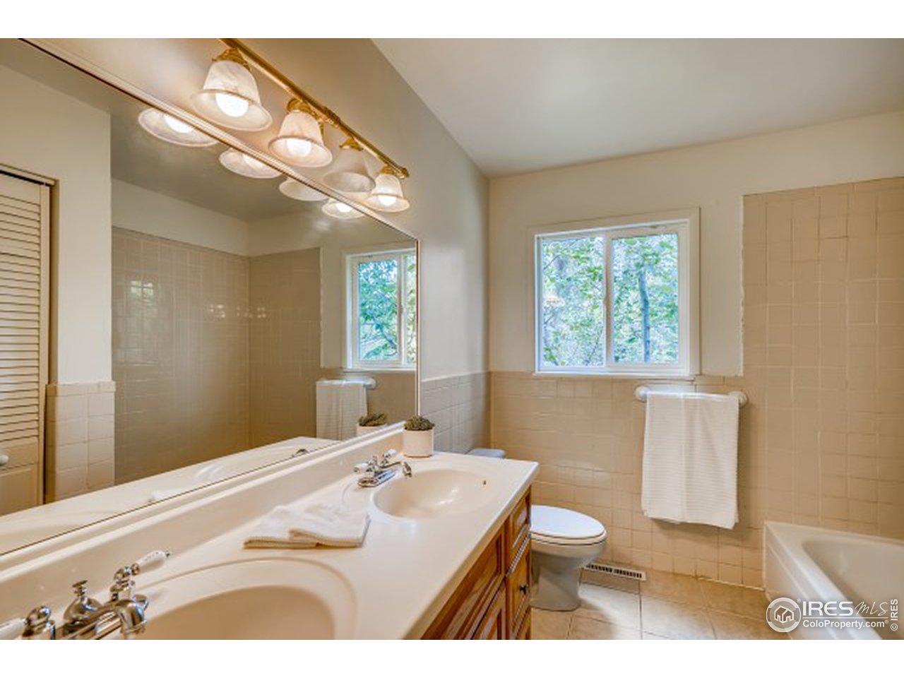 2128 Springfield Court Fort Collins, CO 80521 - Photo 8 of 18 hall bath upper level