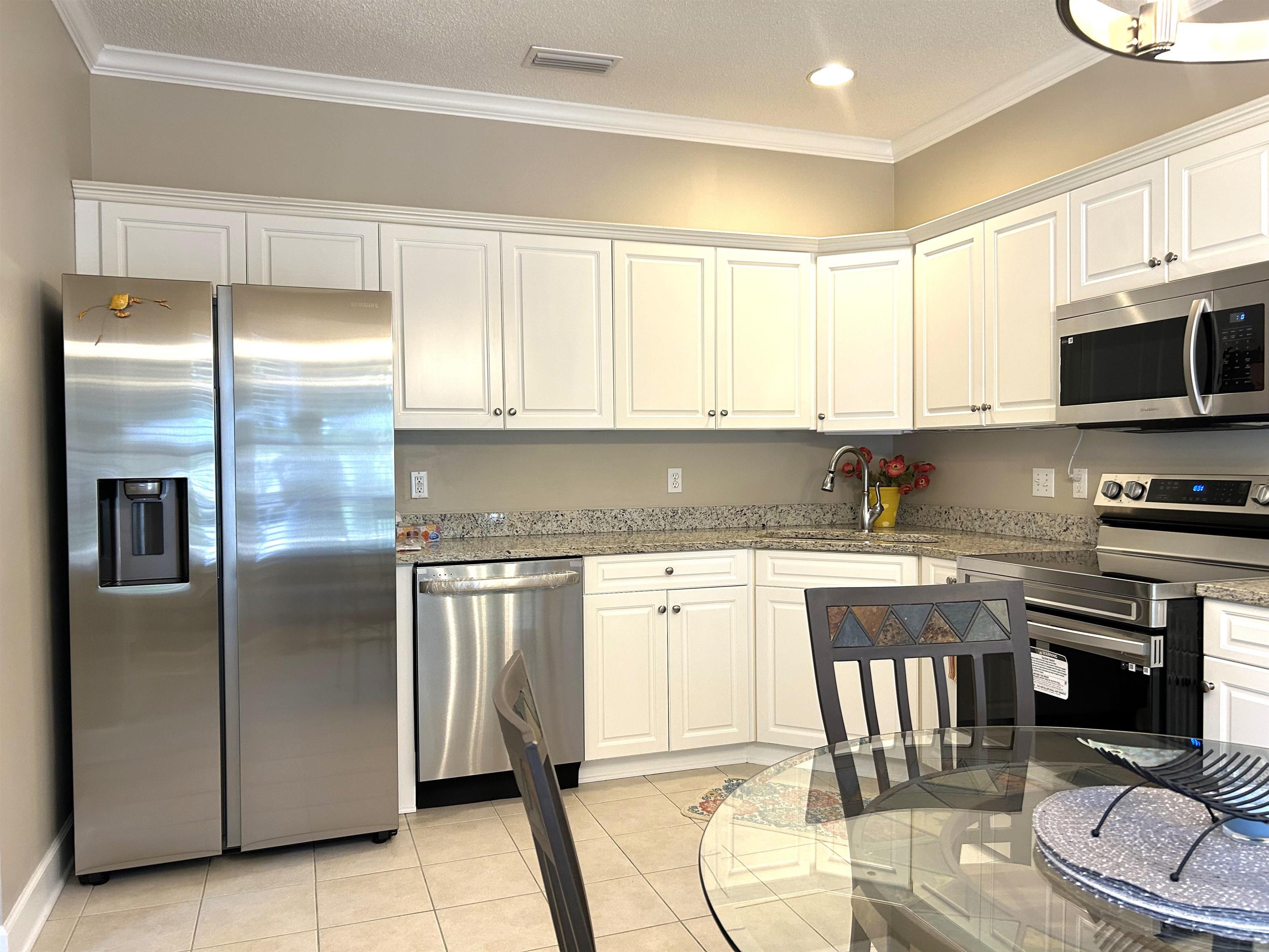 430 West Fort Morgan Road, Unit 404 Gulf Shores, AL 36542 - Photo 13 of 31 Kitchen