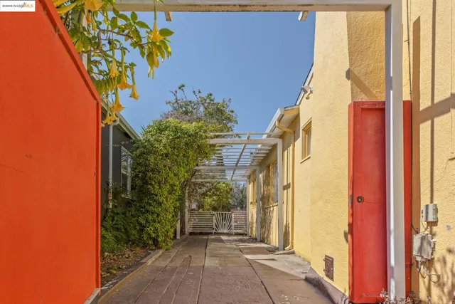 $649,000 | 2721 Best Avenue, Oakland, CA 94619