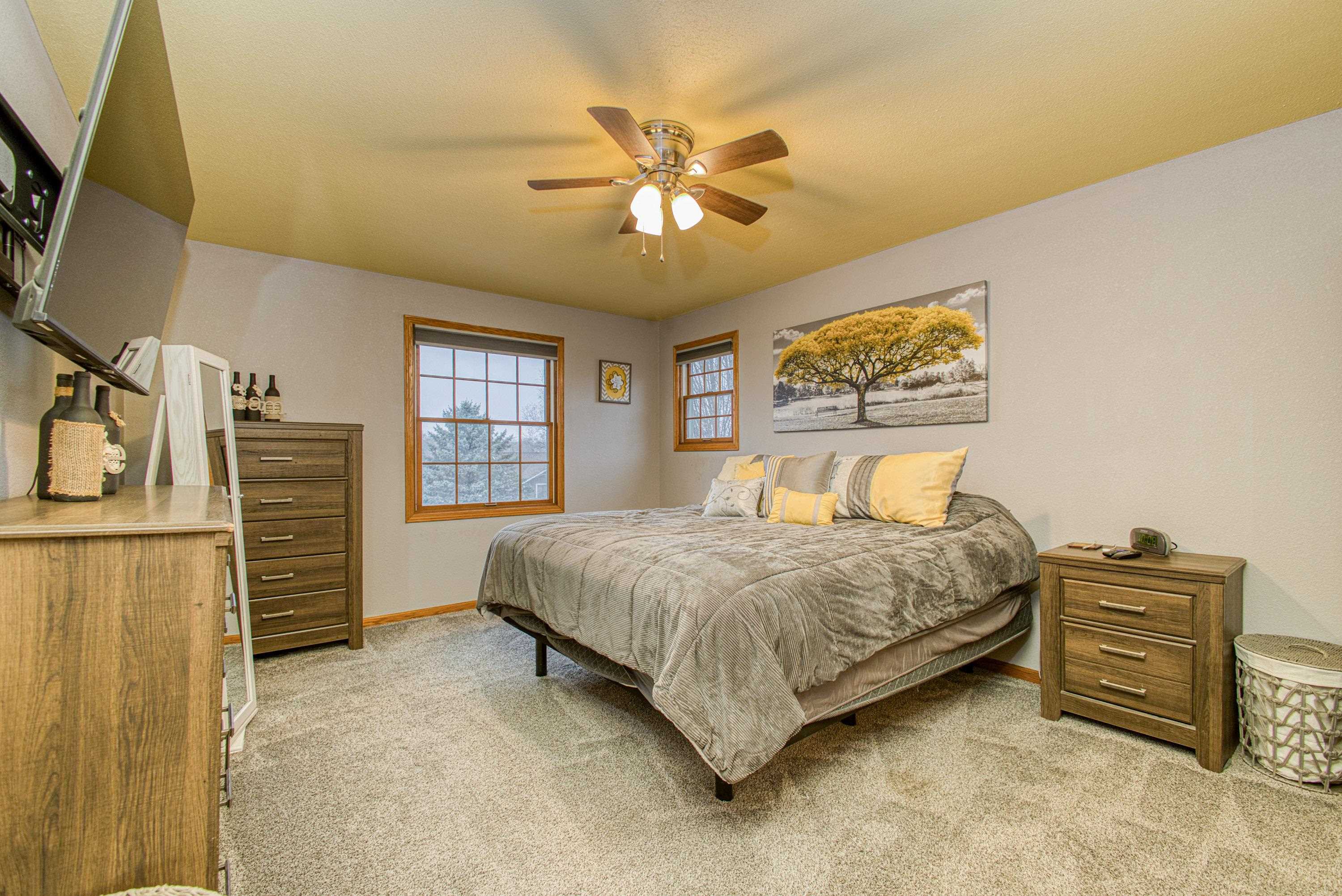 80 Zephyr Street Benton, WI 53803 - Photo 16 of 39