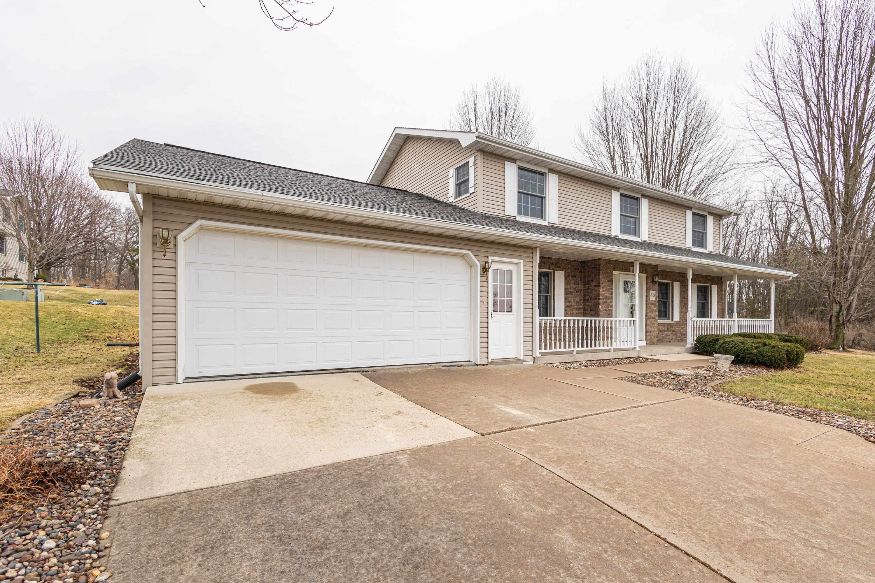 80 Zephyr Street Benton, WI 53803 - Photo 2 of 39