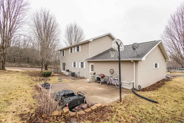 $349,900 | 80 Zephyr Street, Benton, WI 53803
