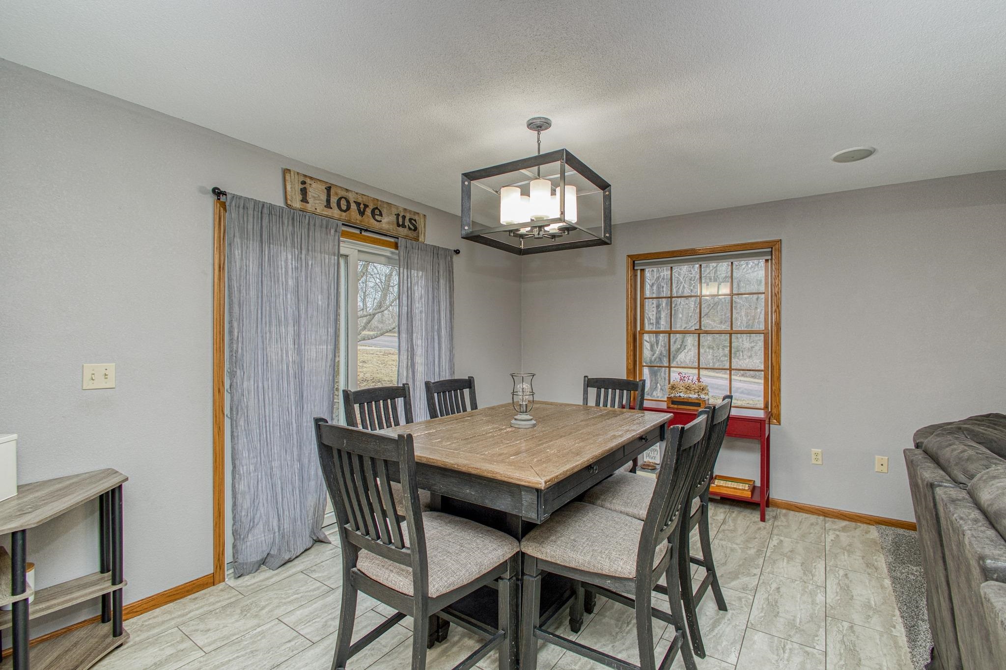 80 Zephyr Street Benton, WI 53803 - Photo 7 of 39