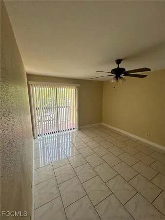 $999 | 2845 Winkler Avenue, Unit 310, Fort Myers, FL 33916
