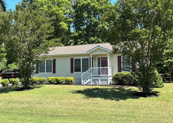 $275,000 | 37059 Sea Horse Road, Greenbackville, VA 23356