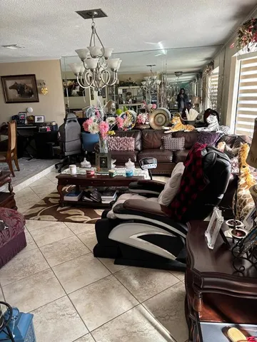 $599,900 | 191 Northeast 210th Street, Miami Gardens, FL 33179