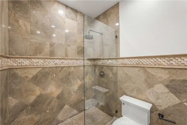 a view of utility room