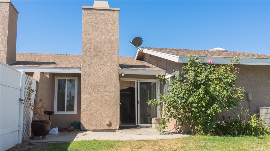 44684 La Paz Road Temecula, CA 92592 - Photo 1 of 1 BACK ENTRY