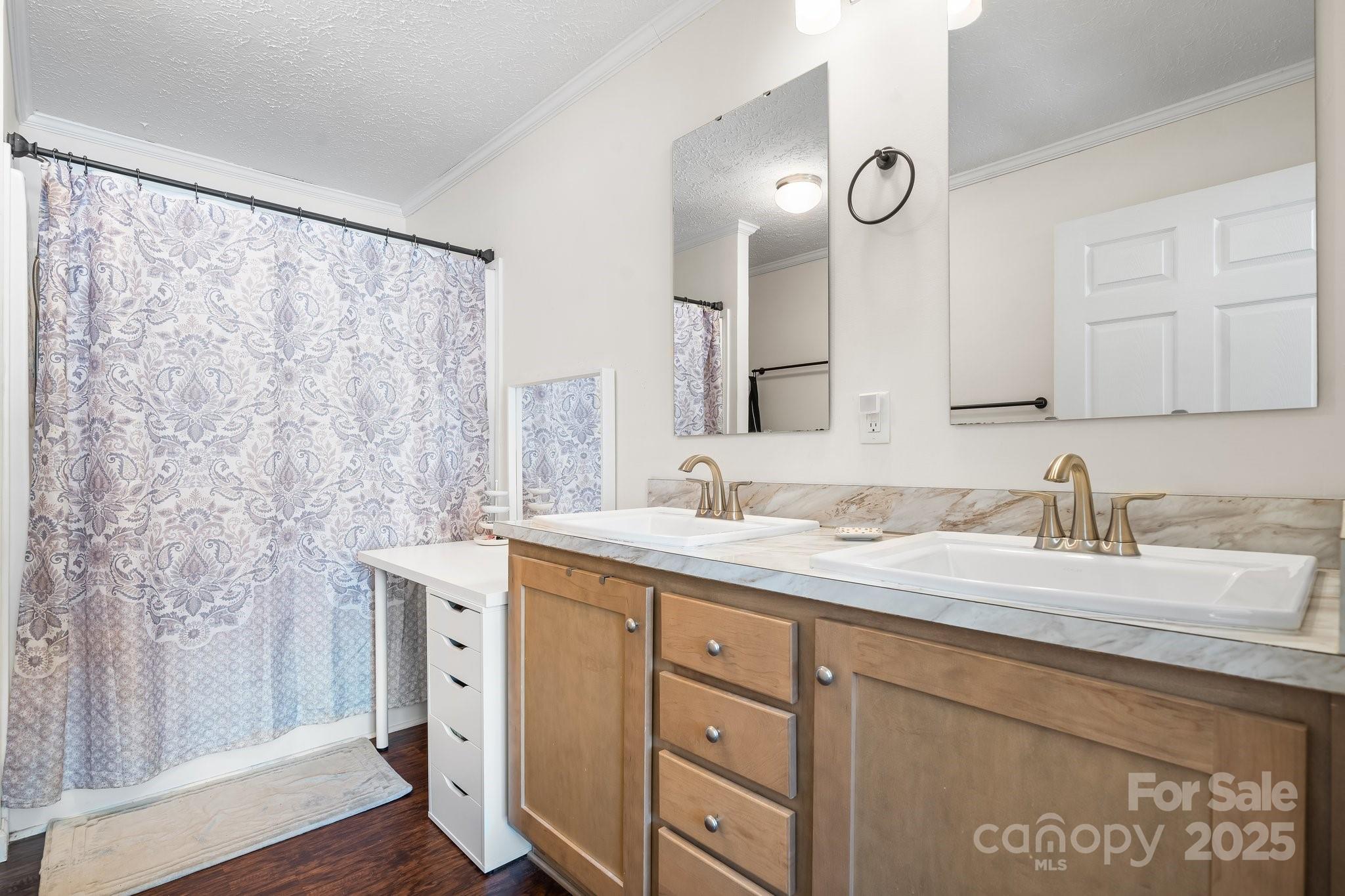 1483 Howard Gap Loop Road Flat Rock, NC 28731 - Photo 13 of 43 Gallery Image 13