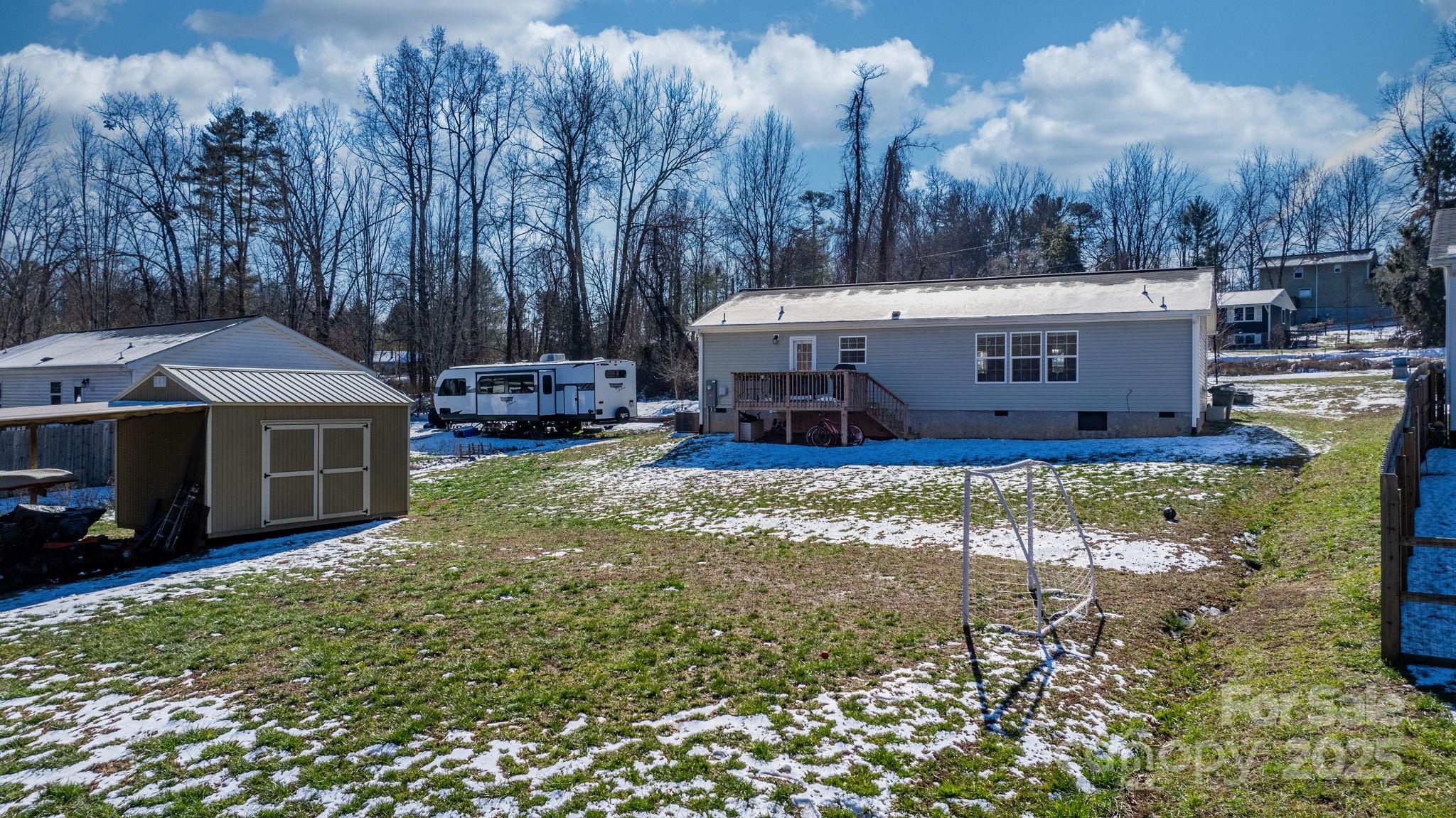 1483 Howard Gap Loop Road Flat Rock, NC 28731 - Photo 26 of 43 Gallery Image 26