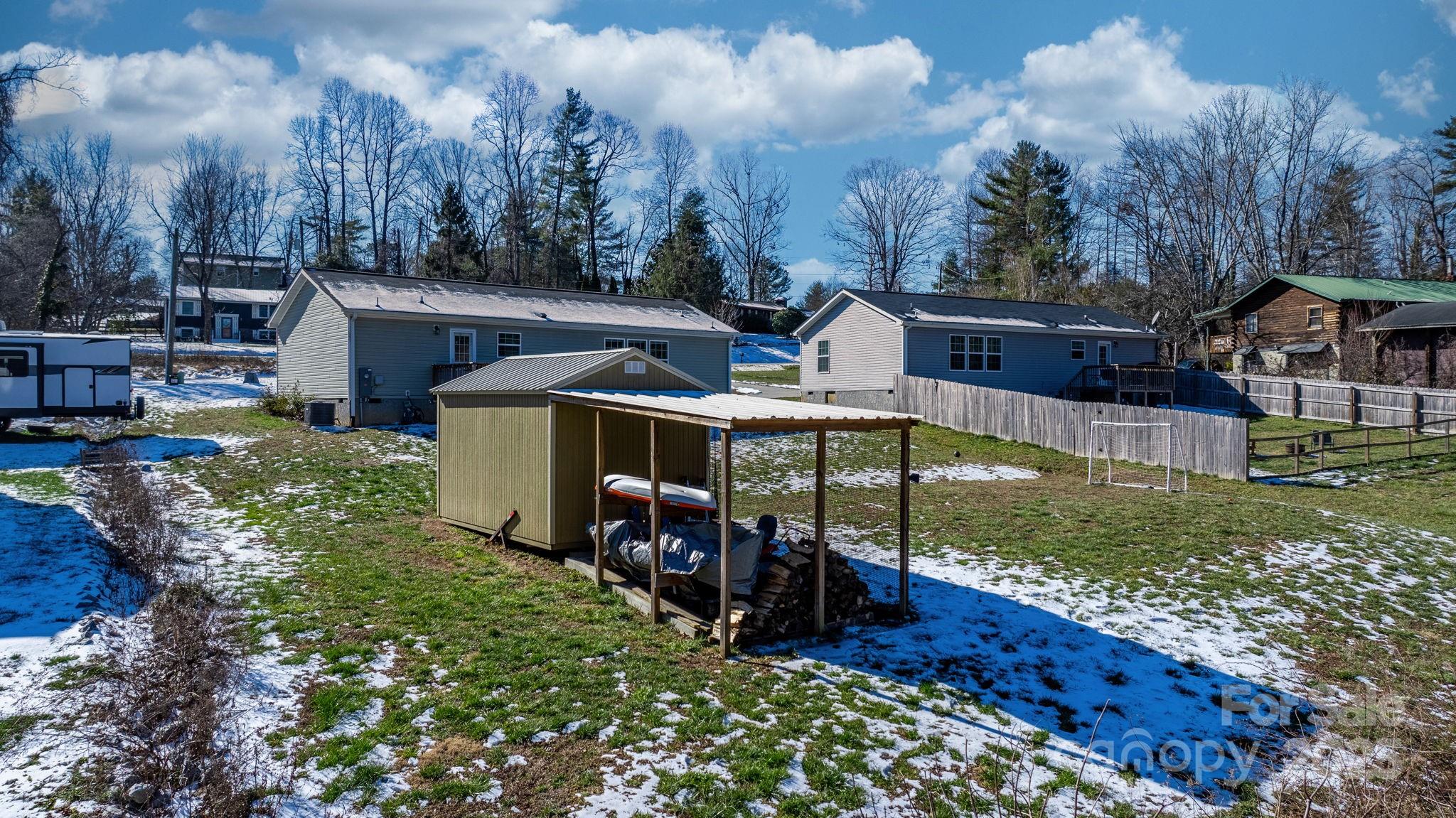 1483 Howard Gap Loop Road Flat Rock, NC 28731 - Photo 28 of 43 Gallery Image 28