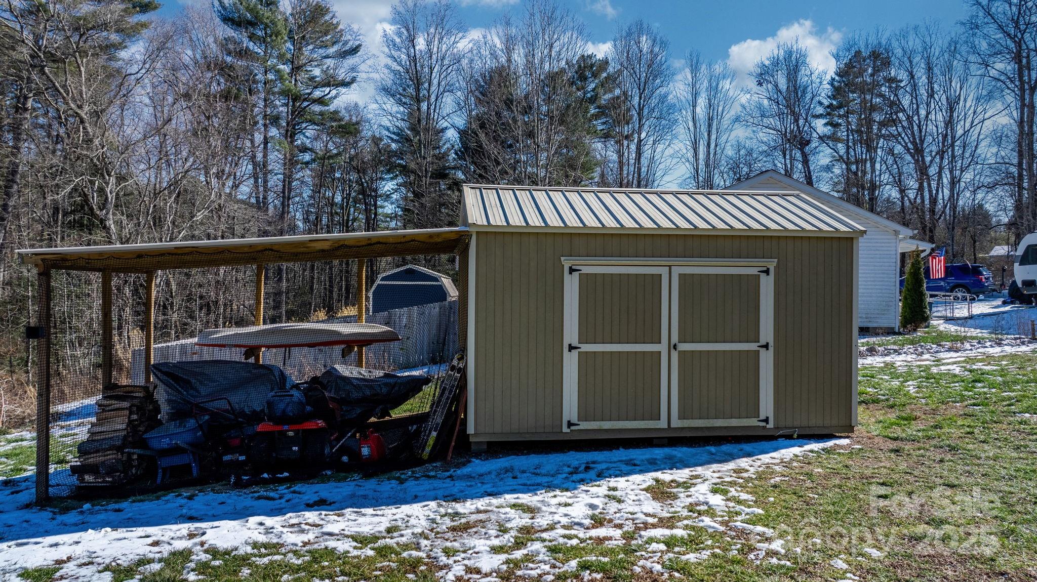 1483 Howard Gap Loop Road Flat Rock, NC 28731 - Photo 30 of 43 Gallery Image 30